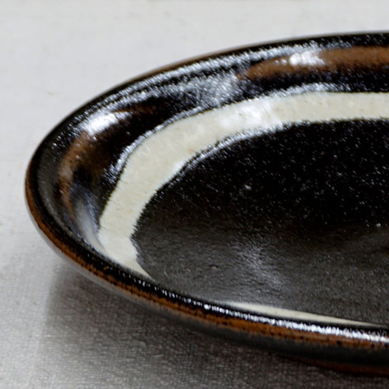 中国 德化窯 暗刻龍文 皿 一対 小傷有り 和食器 龍門司焼 中皿 15cm 黒釉白流 | うつわの店 クラフトなかつか