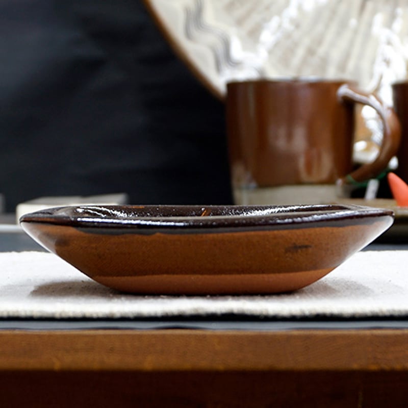 和食器 布志名焼 湯町窯 角 小皿 12cm 浪紋黄釉 濃茶 | うつわの店