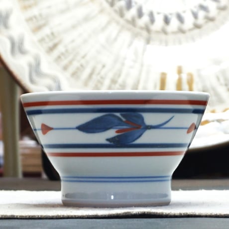和食器 砥部焼 梅山窯 茶碗 大 12cm 赤線 三つ葉