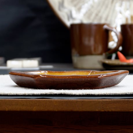 和食器 布志名焼 湯町窯 六角 小皿 12cm 浪紋濃茶 黄釉