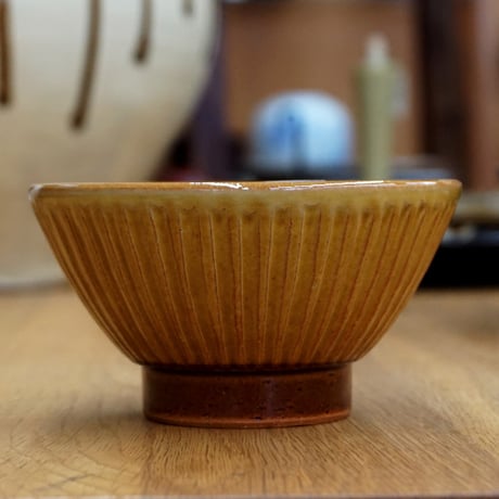 和食器 布志名焼 湯町窯 茶碗 小 10.5cm しのぎ 黄釉