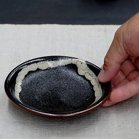 薩摩焼 和食器 龍門司焼 小皿 12cm 黒釉白流