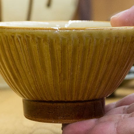 和食器 布志名焼 湯町窯 茶碗 大 12cm しのぎ 黄釉
