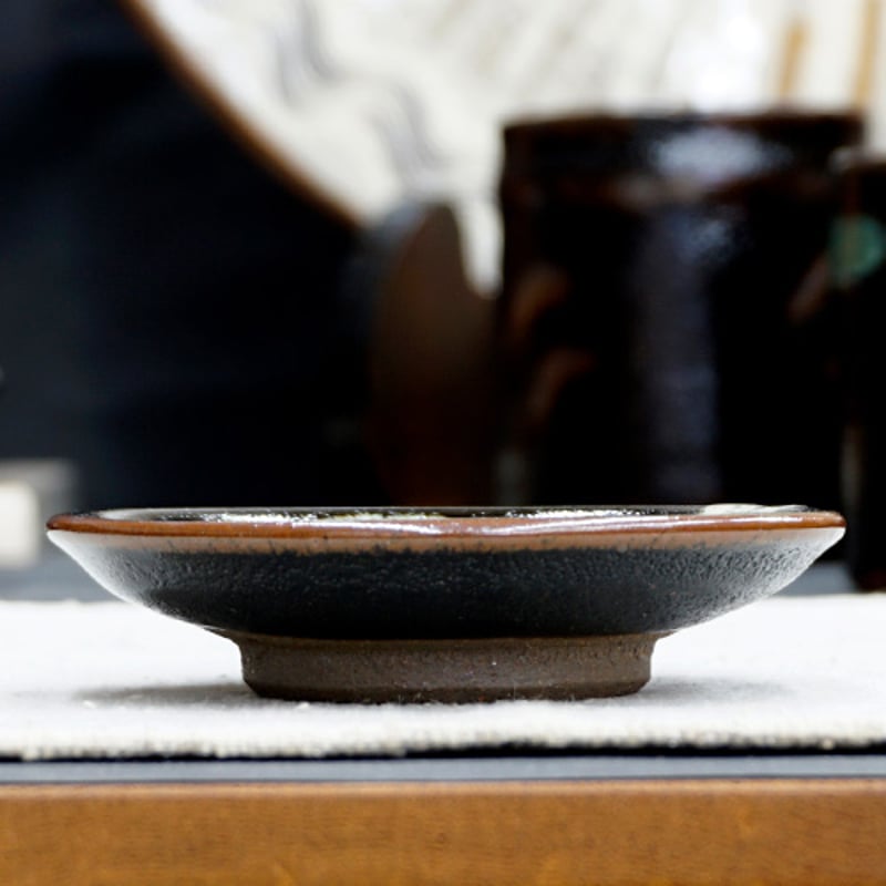 和食器 龍門司焼 豆皿 9cm 黒釉白流 | うつわの店 クラフトなかつか