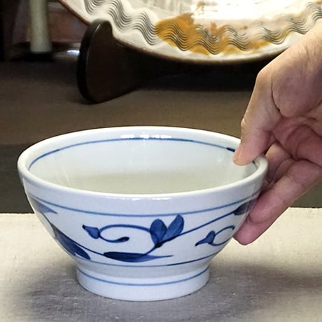 和食器 砥部焼 貞山窯 丼 550ml 唐草