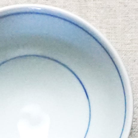和食器 砥部焼 梅山窯 茶碗 小 11cm 唐草