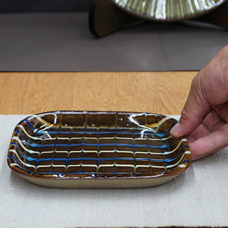 和食器 布志名焼 袖師窯 大角皿 18cm スリップ 飴 | うつわの店 和食器 布志名焼 袖師窯 大角皿 18cm スリップ 飴 | うつわの店