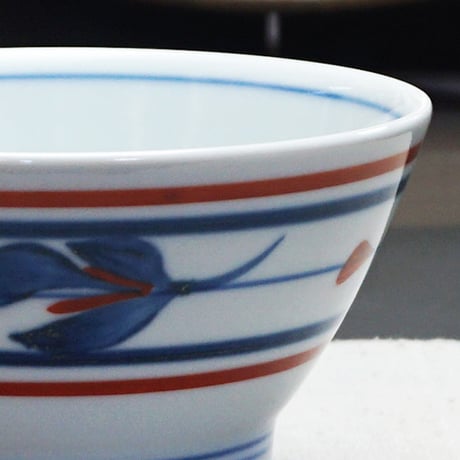 和食器 砥部焼 梅山窯 茶碗 大 12cm 赤線 三つ葉