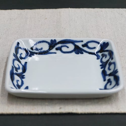 和食器 砥部焼 貞山窯 角 中皿 13cm 布目 唐草 | うつわの店
