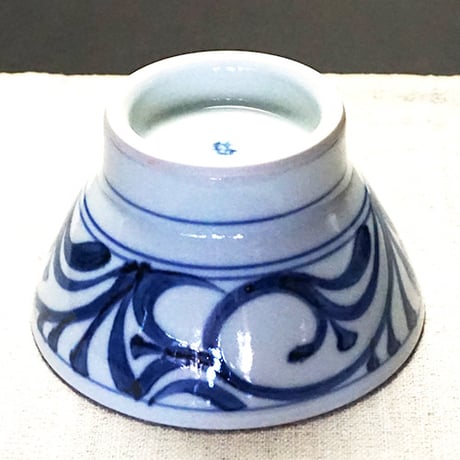 和食器 砥部焼 梅山窯 茶碗 大 12cm 唐草