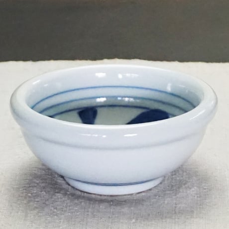 和食器 砥部焼 梅山窯 小鉢 10cm 玉渕 内唐草