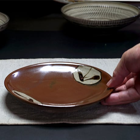 和食器 益子焼 大皿 18cm 柿釉 丸笹紋