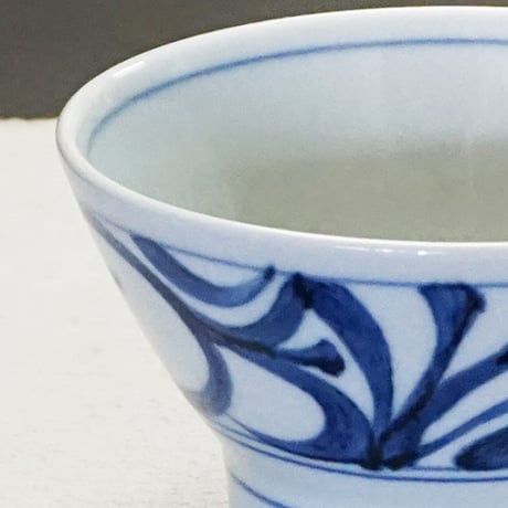 和食器 砥部焼 梅山窯 茶碗 大 12cm 唐草
