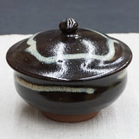 和食器 龍門司焼 蓋物 しゅけ 小 150cc 黒釉白流