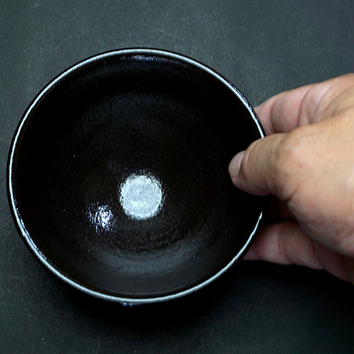 味舌隆司　爪端茶碗　共箱　直径14㎝　東ま5-1119① 味舌隆司 爪端茶碗 共箱 直径14㎝ 東ま5-1119① 味