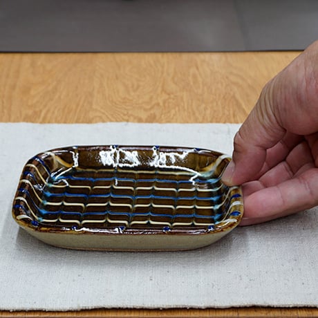 和食器 布志名焼 袖師窯 中角皿 13cm スリップ 飴