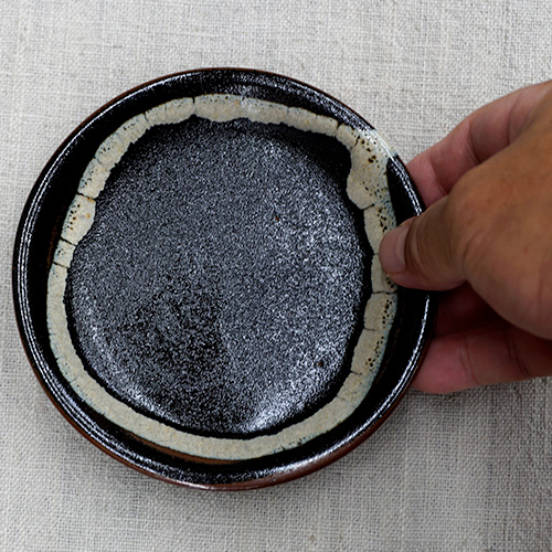 和食器 龍門司焼 小皿 12cm 黒釉白流 | うつわの店 クラフトなかつか