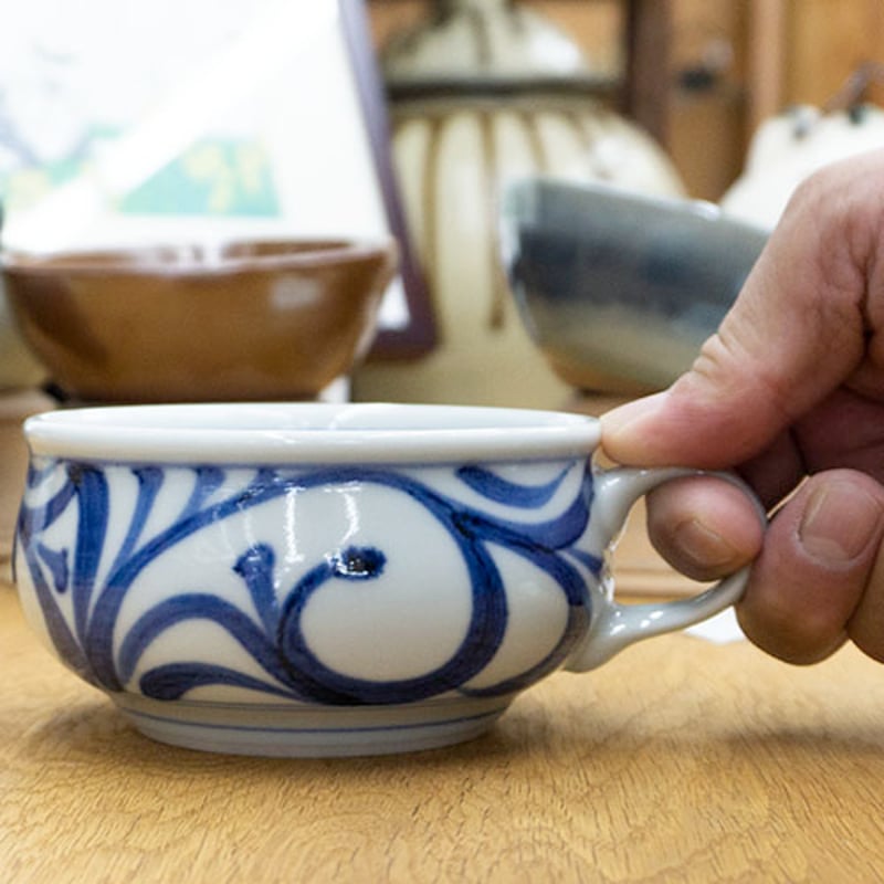 和食器 砥部焼 梅山窯 スープカップ 180CC 唐草 | うつわの店 クラフト