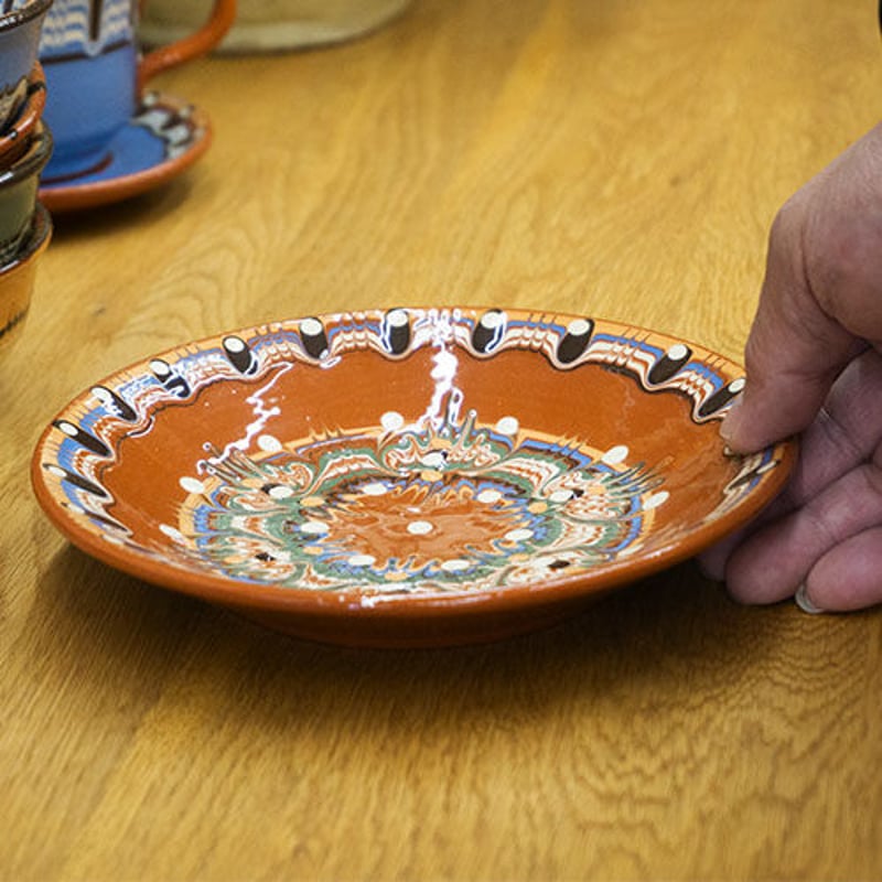 ブルガリア トロヤン 中皿 18cm ブラウン スリップウェア | うつわの店