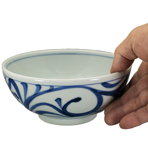 和食器 砥部焼 梅山窯 丼 16cm 内外 唐草 | うつわの店 クラフトなかつか