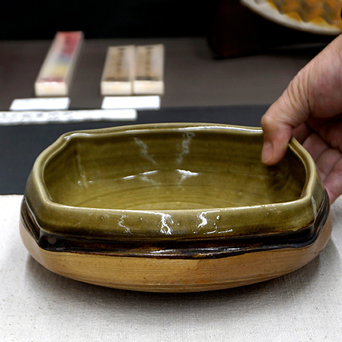 伊賀焼　陶器製角型花瓶 ブラウンとグリーン 和食器 伊賀焼 殿白窯 浅角 大鉢 21cm 焼締 灰釉 | うつわの店
