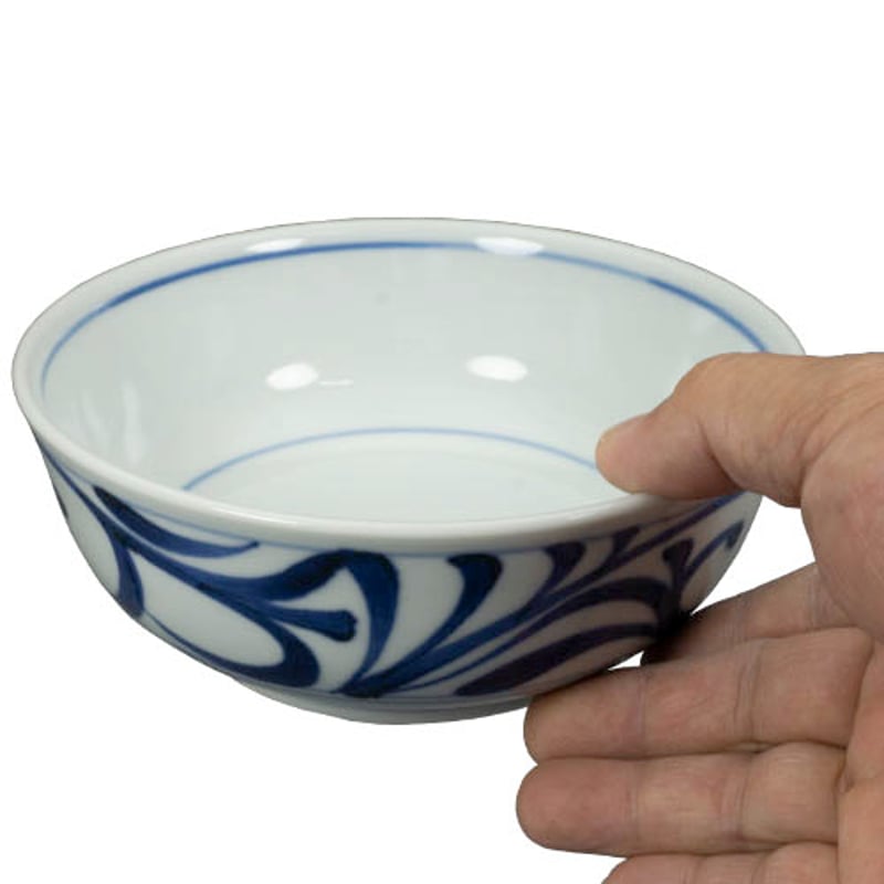 和食器 砥部焼 梅山窯 中鉢 15.5cm 呉須 外唐草 | うつわの店 クラフト