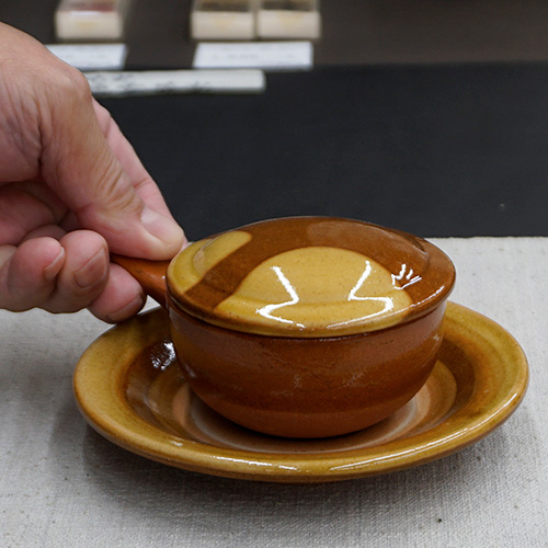 布志名焼 湯町窯 エッグベーカー 卵焼き器 2客セット 布志名焼 湯町窯 エッグベーカー 卵焼き器 2客セット 小皿 弱火で約3