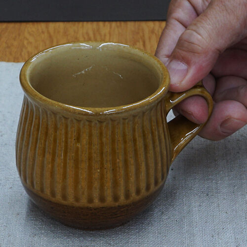 和食器 布志名焼 湯町窯 マグカップ 8cm 縦しのぎ 黄釉 | うつわの店