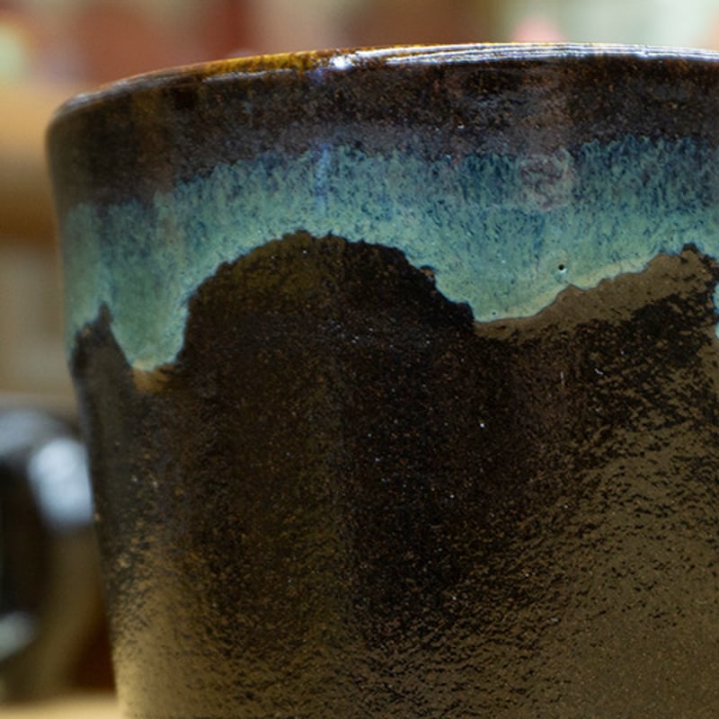 和食器 龍門司焼 マグカップ 200cc 黒釉青流 | うつわの店 クラフト