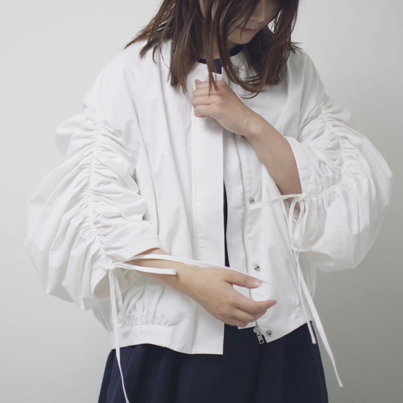 Shirring sleeve blouson | RIKO
