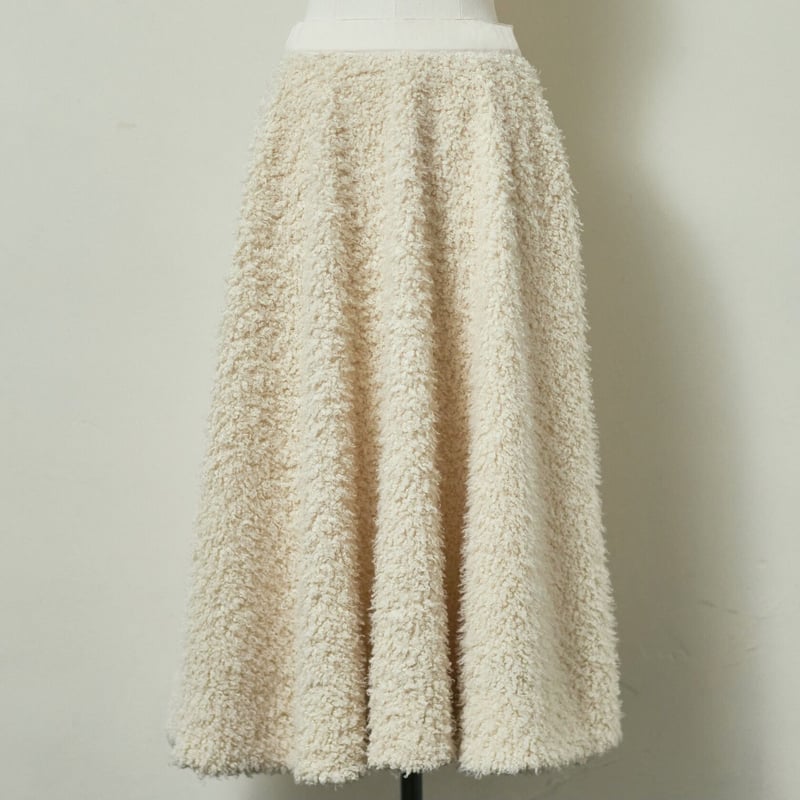 Fluffy skirt (white) | RIKO