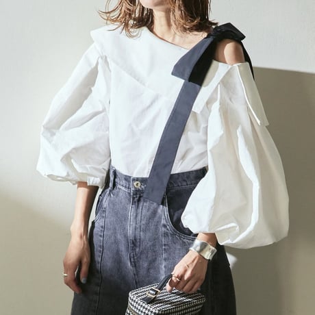 BB blouse (white)