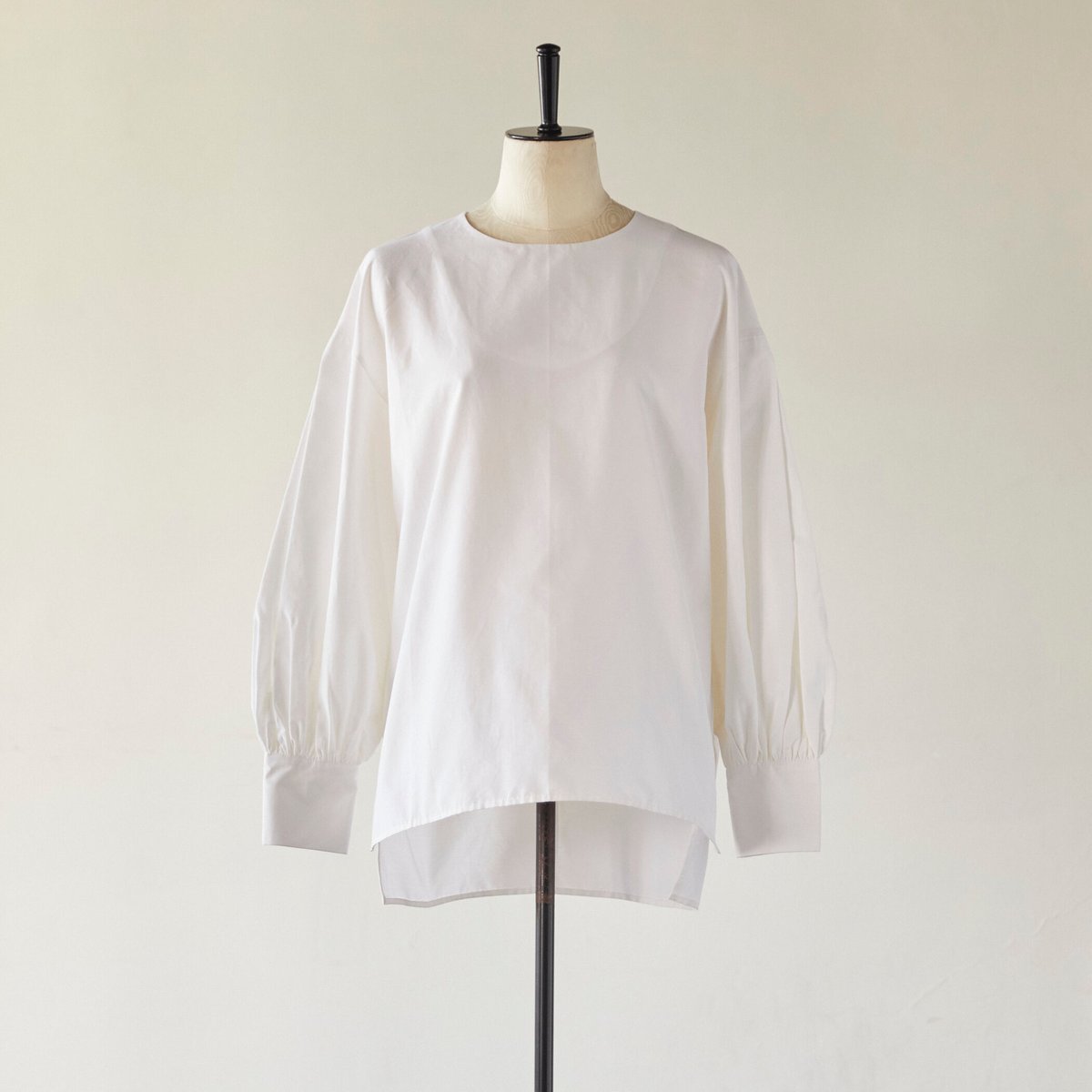 Big collar blouse | RIKO Big collar blouse | RIKO