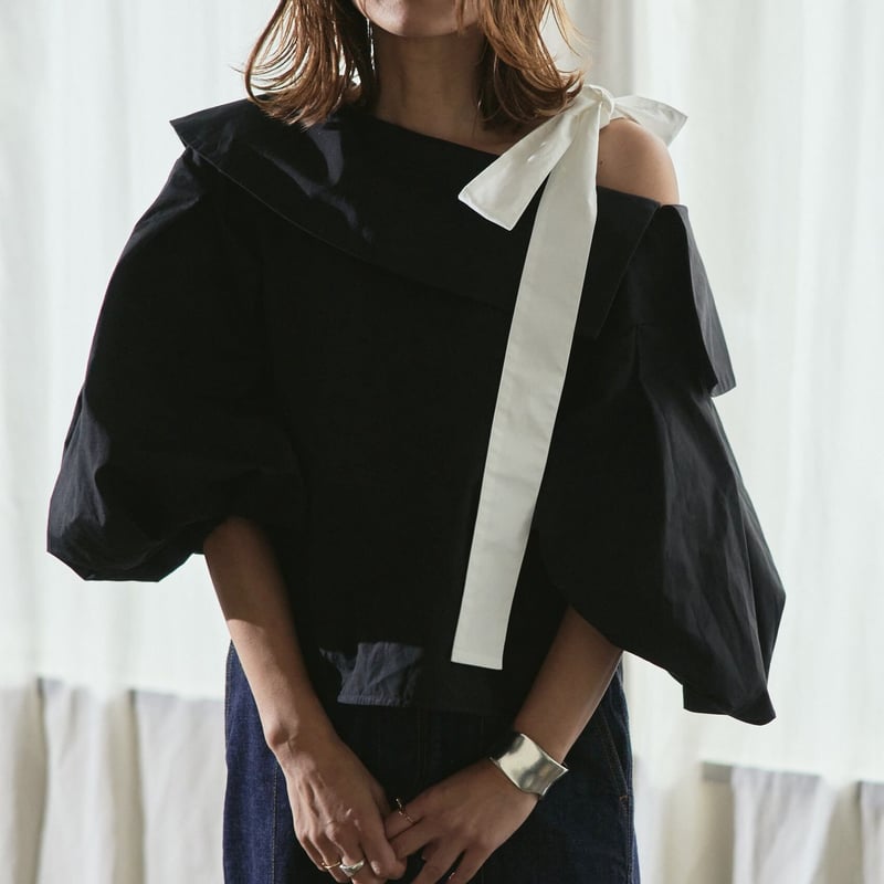 BB blouse (black) | RIKO