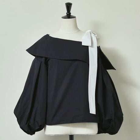 BB blouse (black)