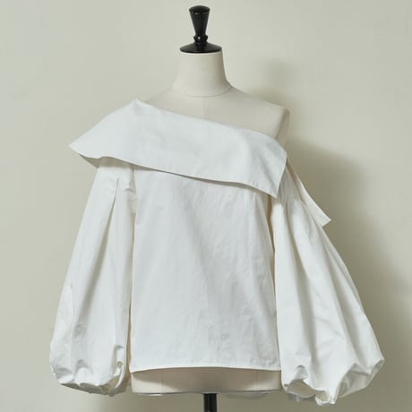 BB blouse (white)