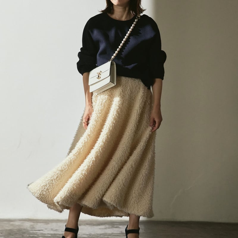 Fluffy skirt (white) | RIKO