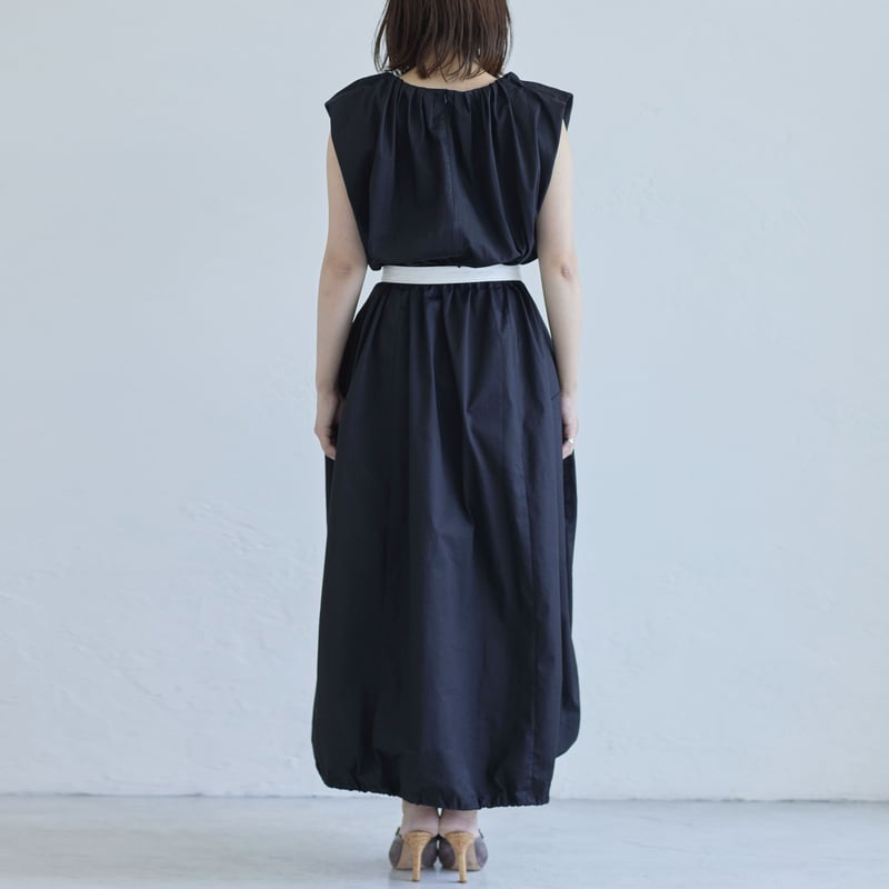 Belted tuck dress | RIKO 