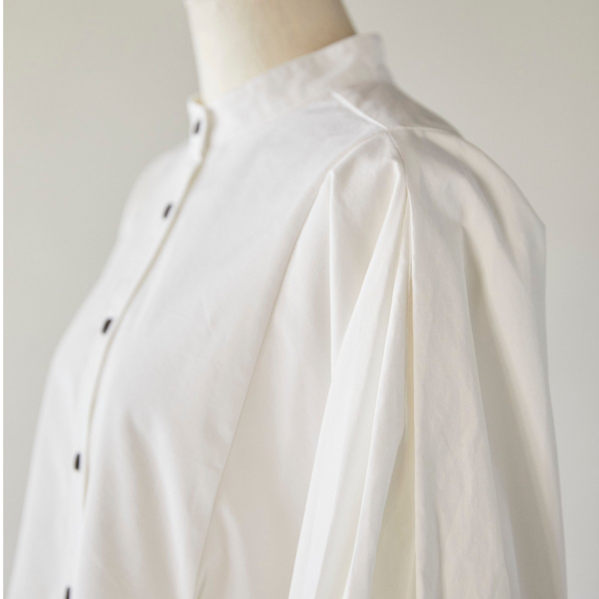 Lantern sleeve jacket shirt