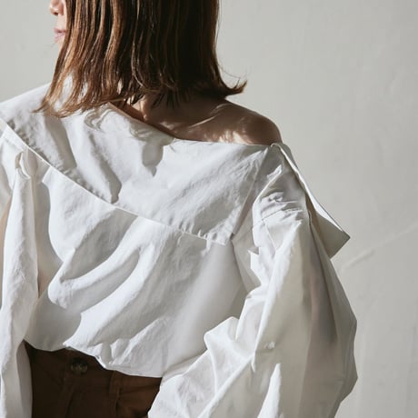 BB blouse (white)