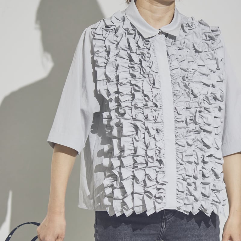 Petal frill blouse | RIKO
