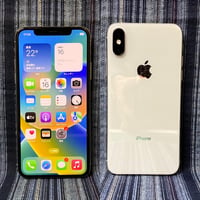 iPhoneXS（256GB）シルバー SIMフリー（バッテリー交換済み）：スマホ堂淡路・洲本店
