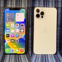 iPhone11（128GB）ホワイト SIMフリー（バッテリー交換済み）：スマホ