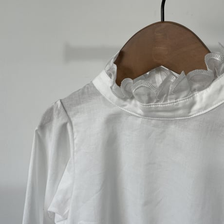 Ruffled collar blouse 26SS