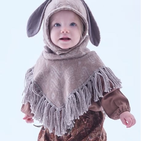 Snow Jacquard Fringe Cape