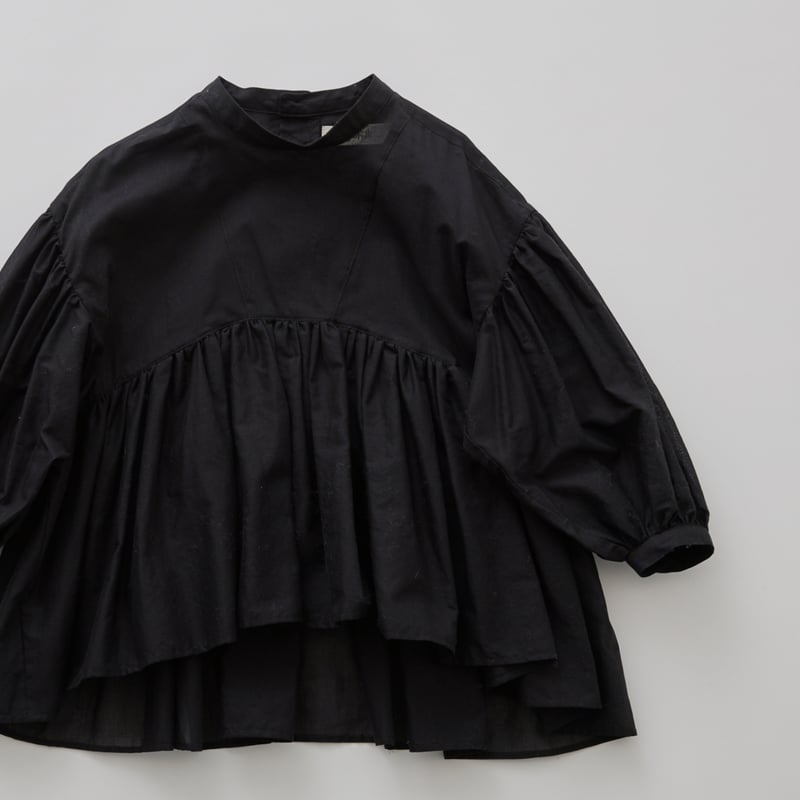 kaval wide gather blouse シャツ　黒 kaval wide gather blouse シャツ