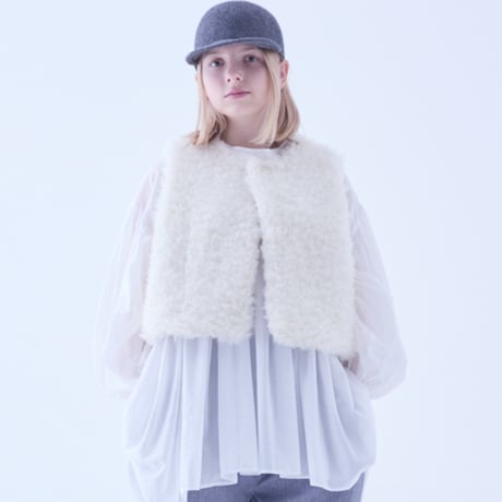 Sample / Curly Boa vest size110, Womens sizeM