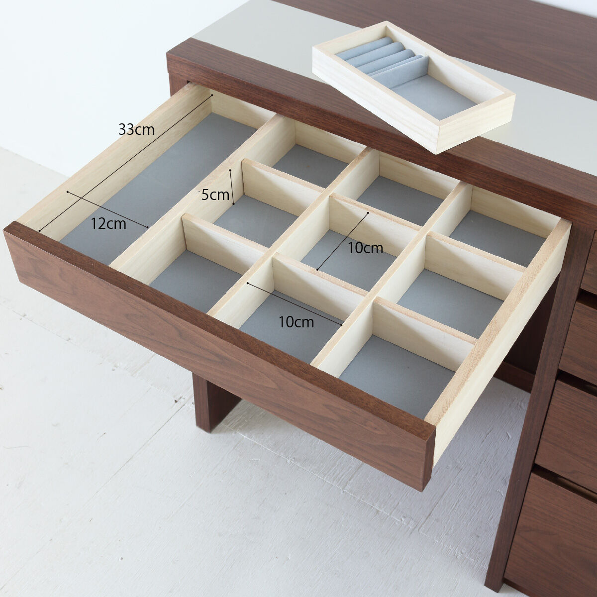 ヴィジョネアVISIOMAIRE 33:touch