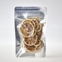 農薬に頼らず育てた片浦レモンの贅沢なドライフルーツ