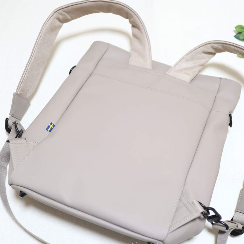 GASTON LUGA TÅTE(ガストンルーガトーテ) 2WAYバッグ Tåte-バックパックとしてもショルダートートとしても使用できる